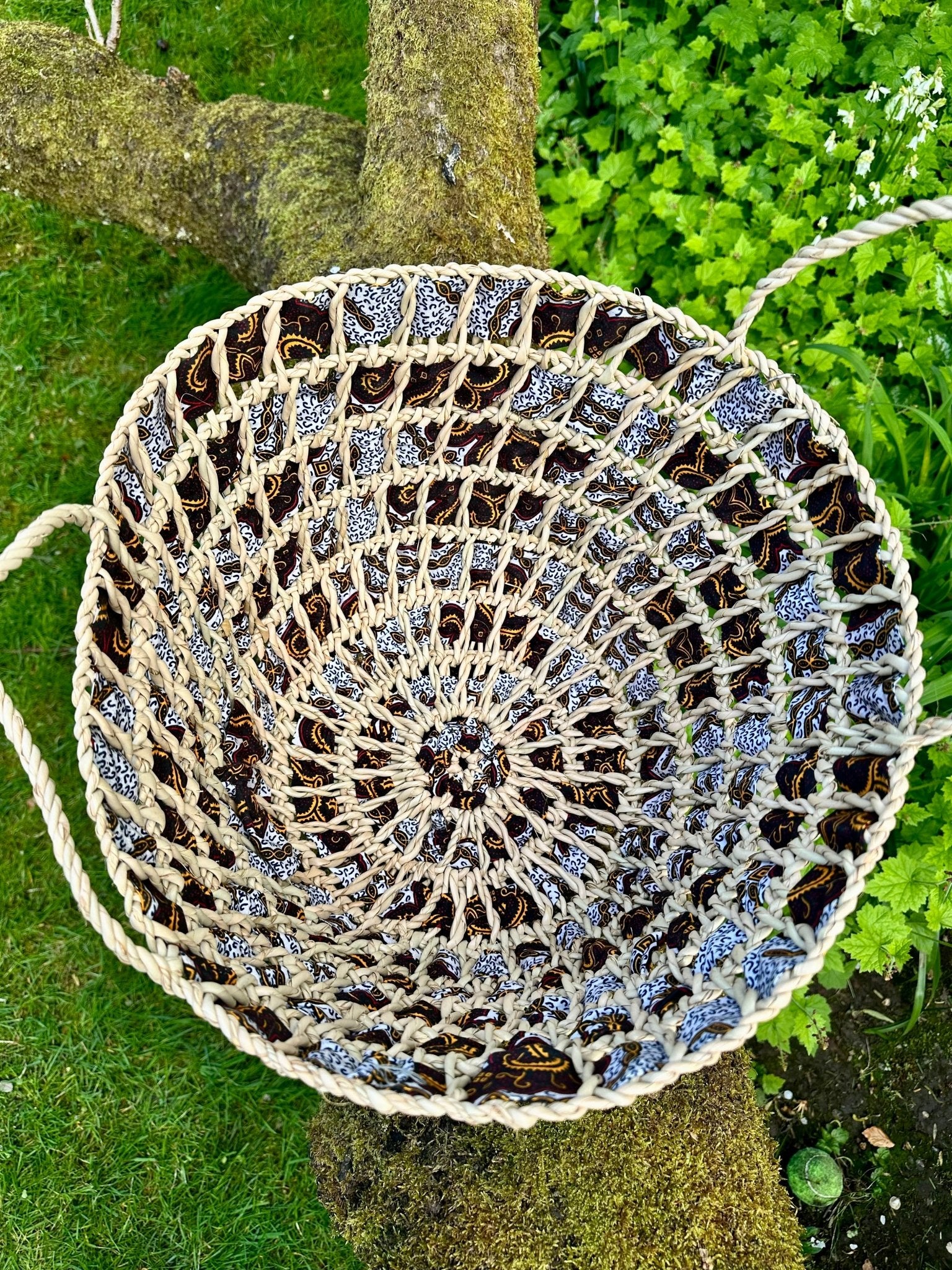 African Handwoven Raffia Basket - Bibianna African Art Collective