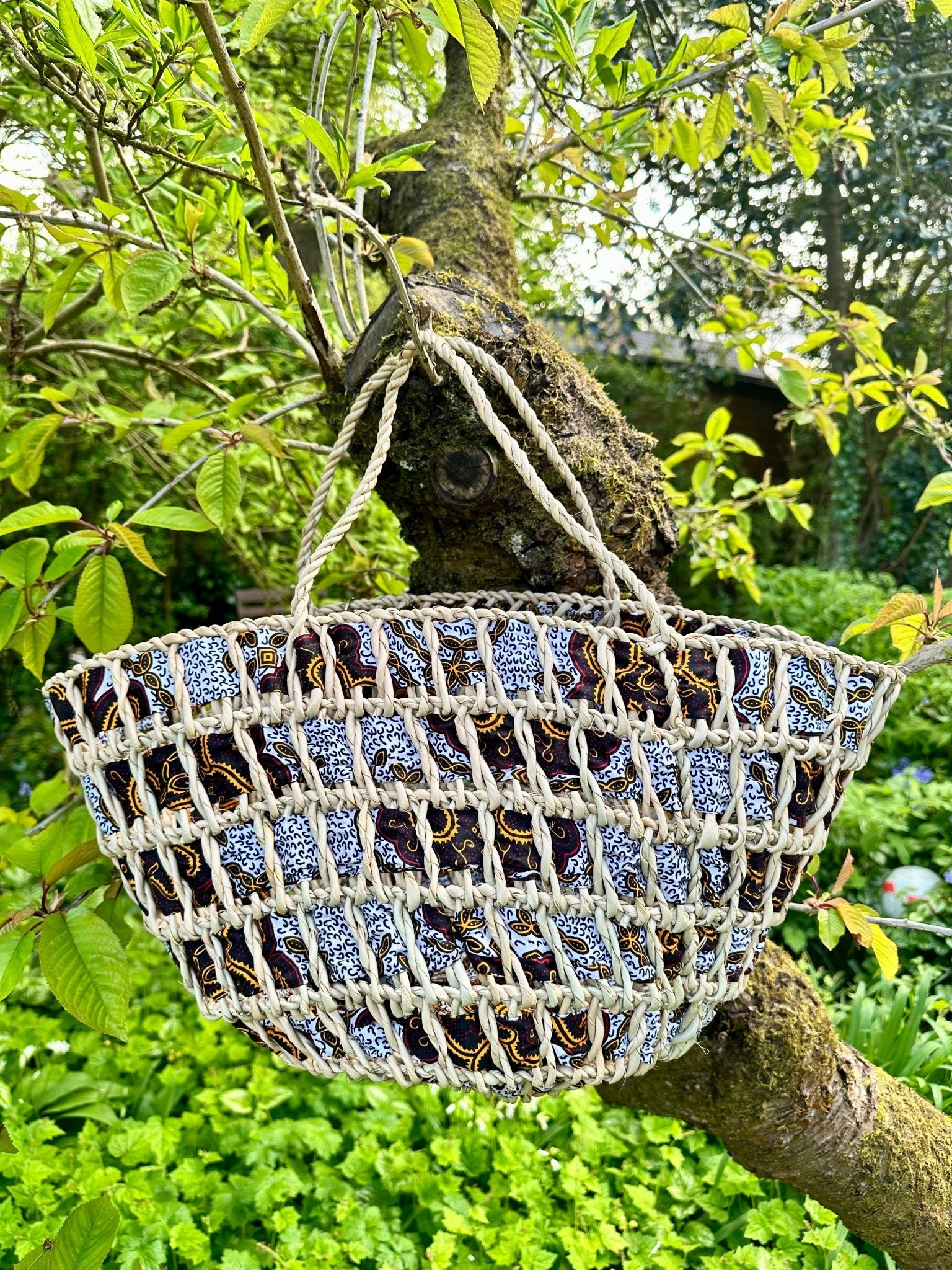 African Handwoven Raffia Basket - Bibianna African Art Collective